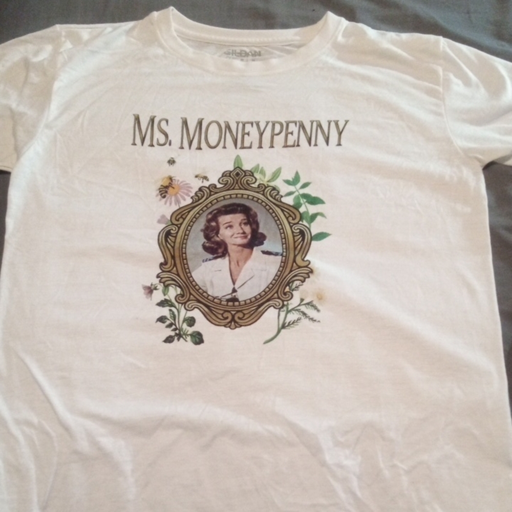 NWOT Medium Ms. Moneypenny Gildan White T-shirt - Picture 4 of 5